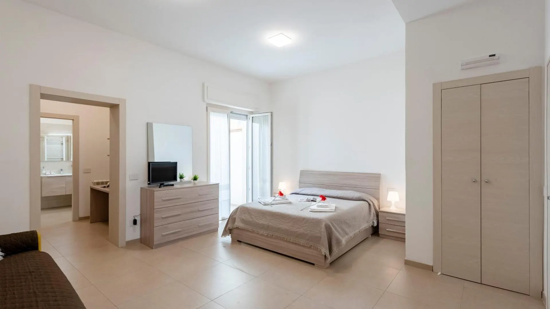 Suite Ondina Viareggio Apartments - Happy Rentals