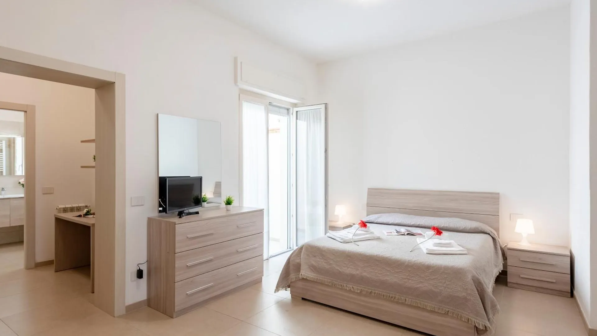 Suite Ondina Viareggio Apartments - Happy Rentals