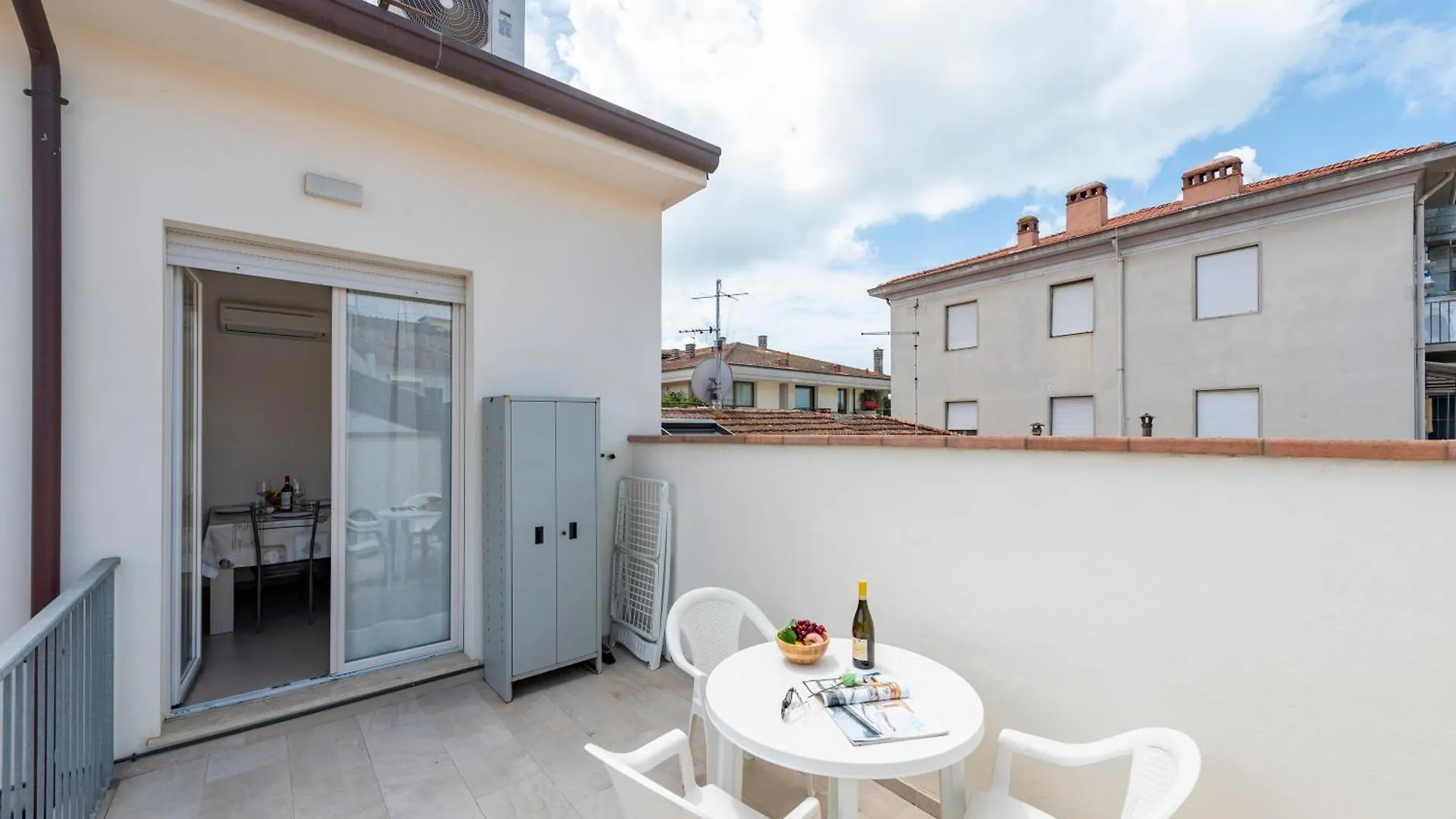 Suite Ondina Viareggio Apartments - Happy Rentals