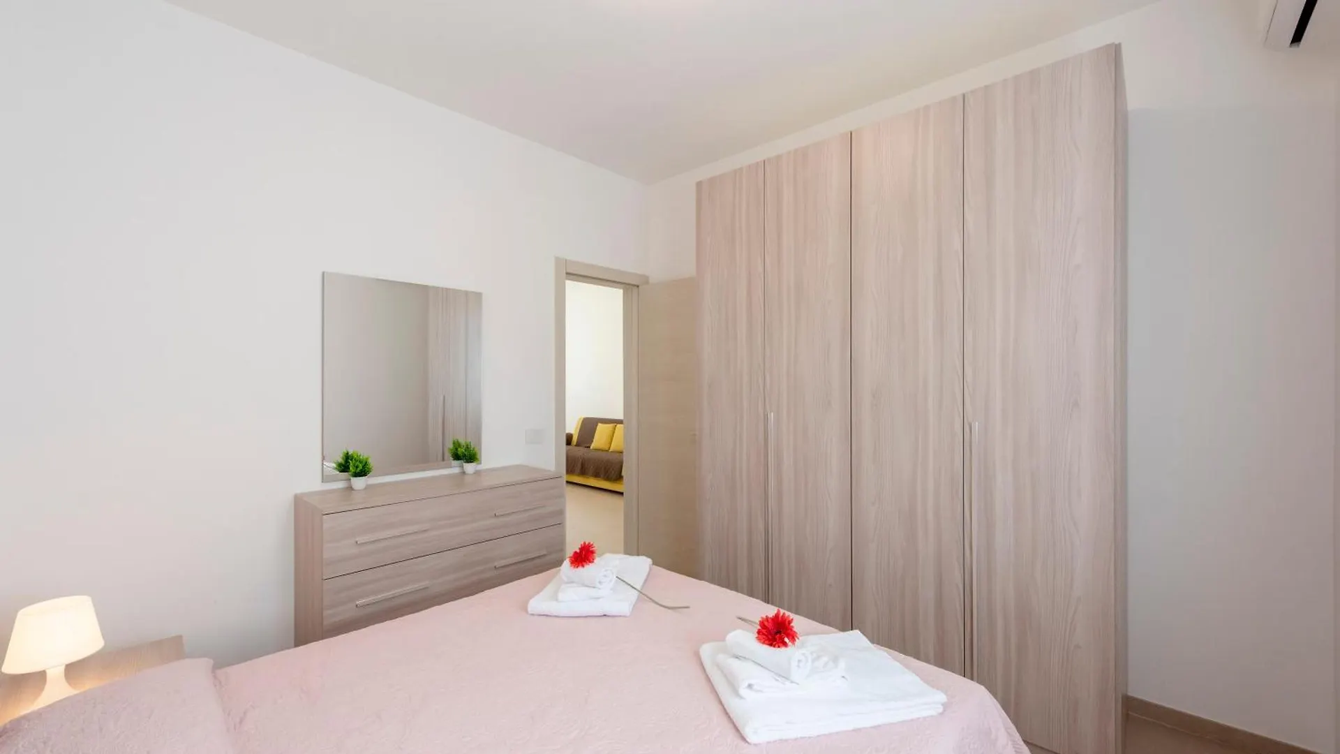 Suite Ondina Viareggio Apartments - Happy Rentals
